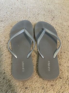 Old Navy Flip Flops